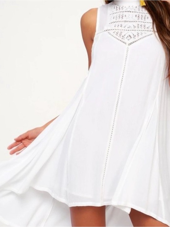O'Neill Dresses & Skirts - O'Neill White High-Low Crochet Trim Dress